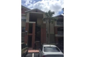 1950 SUMMER CLUB DRIVE, OVIEDO, FL 32765 - MLS#MFRO6347449