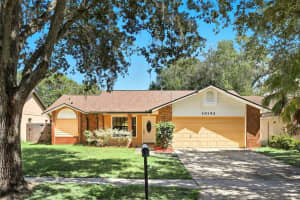 10142 CHESHUNT DRIVE, ORLANDO, FL 32817 - MLS#MFRO6347524