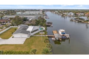 102 EAST CIRCLE, NEW SMYRNA BEACH, FL 32169 - MLS#MFRO6347549