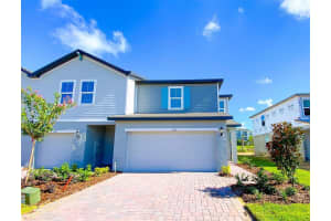 773 Legacy Dr, DAVENPORT