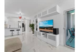 322 CENTRAL BOULEVARD, ORLANDO, FL 32801 - MLS#MFRO6347613