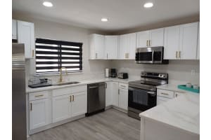 2506 18TH AVENUE, BRADENTON, FL 34205 - MLS#MFRO6347717