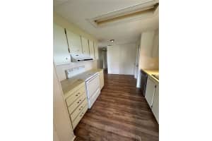 2020 LAKE DRIVE, ZELLWOOD, FL 32798 Sold 10/17/25