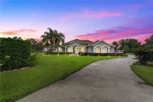 2816 Sand Crane Ln, KISSIMMEE