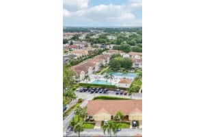 3200 QUEEN PALMS COURT, KISSIMMEE, FL 34747 - MLS#MFRO6348022