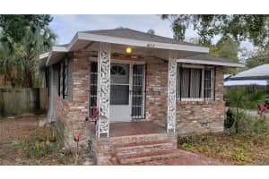 411 AVENUE E SE, WINTER HAVEN, FL 33880 - MLS#MFRO6348375