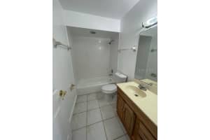 5466 PINE CREEK DRIVE, ORLANDO, FL 32811 - MLS#MFRO6348642