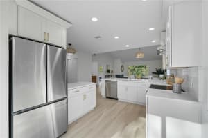 380 NEWTON PLACE, LONGWOOD, FL 32779 - MLS#MFRO6348903