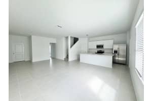 2273 WHITE BUFFALO STREET, APOPKA, FL 32703 - MLS#MFRO6349009