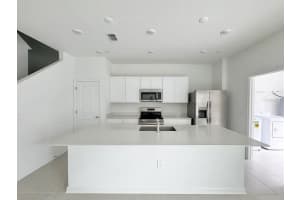 2273 WHITE BUFFALO STREET, APOPKA, FL 32703 - MLS#MFRO6349009