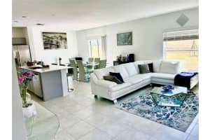 572 REGGIE ROAD, WINTER HAVEN, FL 33884 - MLS#MFRO6349075