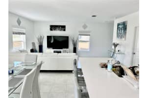 572 REGGIE ROAD, WINTER HAVEN, FL 33884 - MLS#MFRO6349075