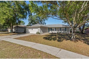 2711 DELLWOOD DRIVE, EUSTIS, FL 32726 - MLS#MFRO6349141