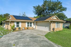 792 W Ludlum Dr, DELTONA