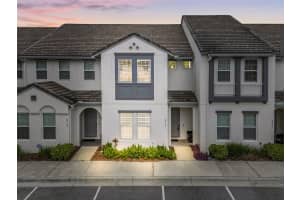 317 Captiva Dr, DAVENPORT