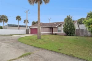 212 BRISTOL CIRCLE, SANFORD, FL 32773 - MLS#MFRO6349345