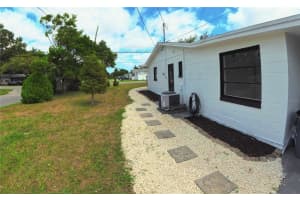 11598 Ridge Rd Largo, FL 33778 - Off Market
