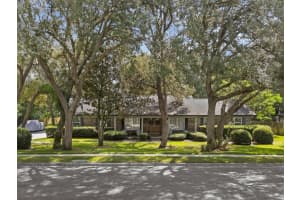 203 Stonebridge Dr, LONGWOOD