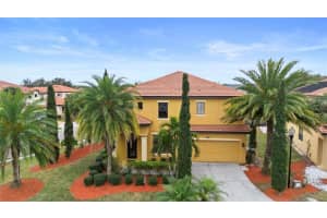 2806 VIA LARGO COURT, KISSIMMEE, FL 34744 - MLS#MFRO6349411