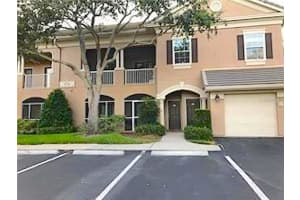 14214 Fredricksburg Dr #104, ORLANDO