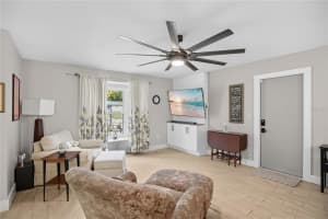 47 COMMUNITY DRIVE, DEBARY, FL 32713 - MLS#MFRO6349546