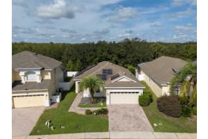 1730 N Hampton Dr, DAVENPORT