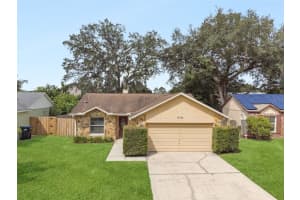 719 OAK MANOR CIRCLE, ORLANDO, FL 32825 - MLS#MFRO6349750