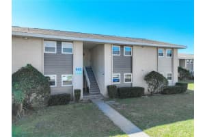 802 SKY LAKE CIRCLE, ORLANDO, FL 32809 - MLS#MFRO6349754