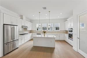 2174 WHITNEY MARSH ALLEY, ORLANDO, FL 32804 - MLS#MFRO6349823