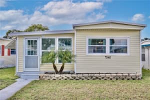 662 SINCLAIR CIRCLE, TAVARES, FL 32778 - MLS#MFRO6349875