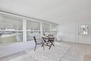 662 SINCLAIR CIRCLE, TAVARES, FL 32778 - MLS#MFRO6349875