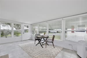 662 SINCLAIR CIRCLE, TAVARES, FL 32778 - MLS#MFRO6349875
