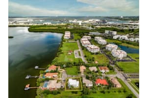 807 CENTRAL BOULEVARD, CAPE CANAVERAL, FL 32920 - MLS#MFRO6349926