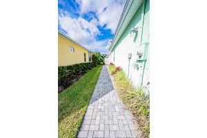 1161 FINS UP COURT, DAYTONA BEACH, FL 32124 Sold 12/01/25