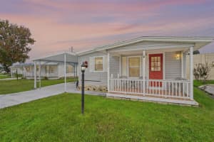 237 Meadow Lark Dr, OSTEEN