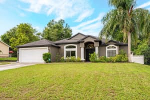 1210 Kenway Ave, DELTONA