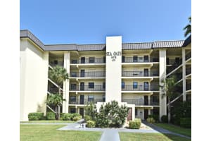 4570 OCEAN BEACH BOULEVARD, COCOA BEACH, FL 32931 - MLS#MFRO6350052