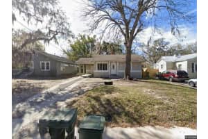1805 High St, LEESBURG