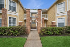 2442 SWEETWATER CLUB CIRCLE, KISSIMMEE, FL 34746 - MLS#MFRO6350120