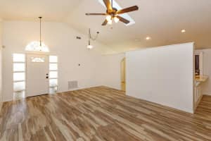 1572 CROSSWIND CIRCLE, ORLANDO, FL 32825 - MLS#MFRO6350211