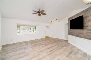 2048 BERRY ROBERTS DRIVE, SUN CITY CENTER, FL 33573 - MLS#MFRO6350386