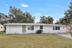 1197 Doyle Rd, DELTONA