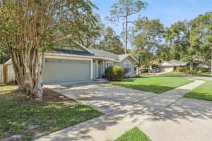 1671 SPICEWOOD LANE, CASSELBERRY, FL 32707 Sold 10/30/25
