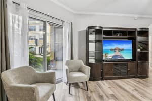 860 ORANGE AVENUE, ORLANDO, FL 32801 - MLS#MFRO6350492