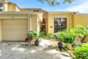 721 Swan Ln, ALTAMONTE SPRINGS