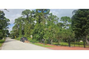 8053 OAKLAND PLACE, ORLANDO, FL 32819 - MLS#MFRO6350691