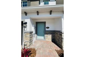 4906 LIVINGSTON LANE, OVIEDO, FL 32765 - MLS#MFRO6350745