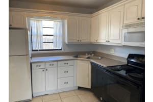 461 BREVARD AVENUE, COCOA BEACH, FL 32931 - MLS#MFRO6350752