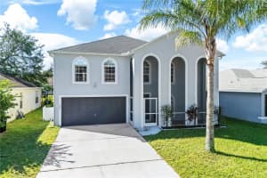 420 BLAKE AVENUE, DAVENPORT, FL 33897 - MLS#MFRO6350901