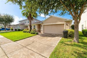 10717 CLOVER WALK DRIVE, ORLANDO, FL 32825 - MLS#MFRO6350981